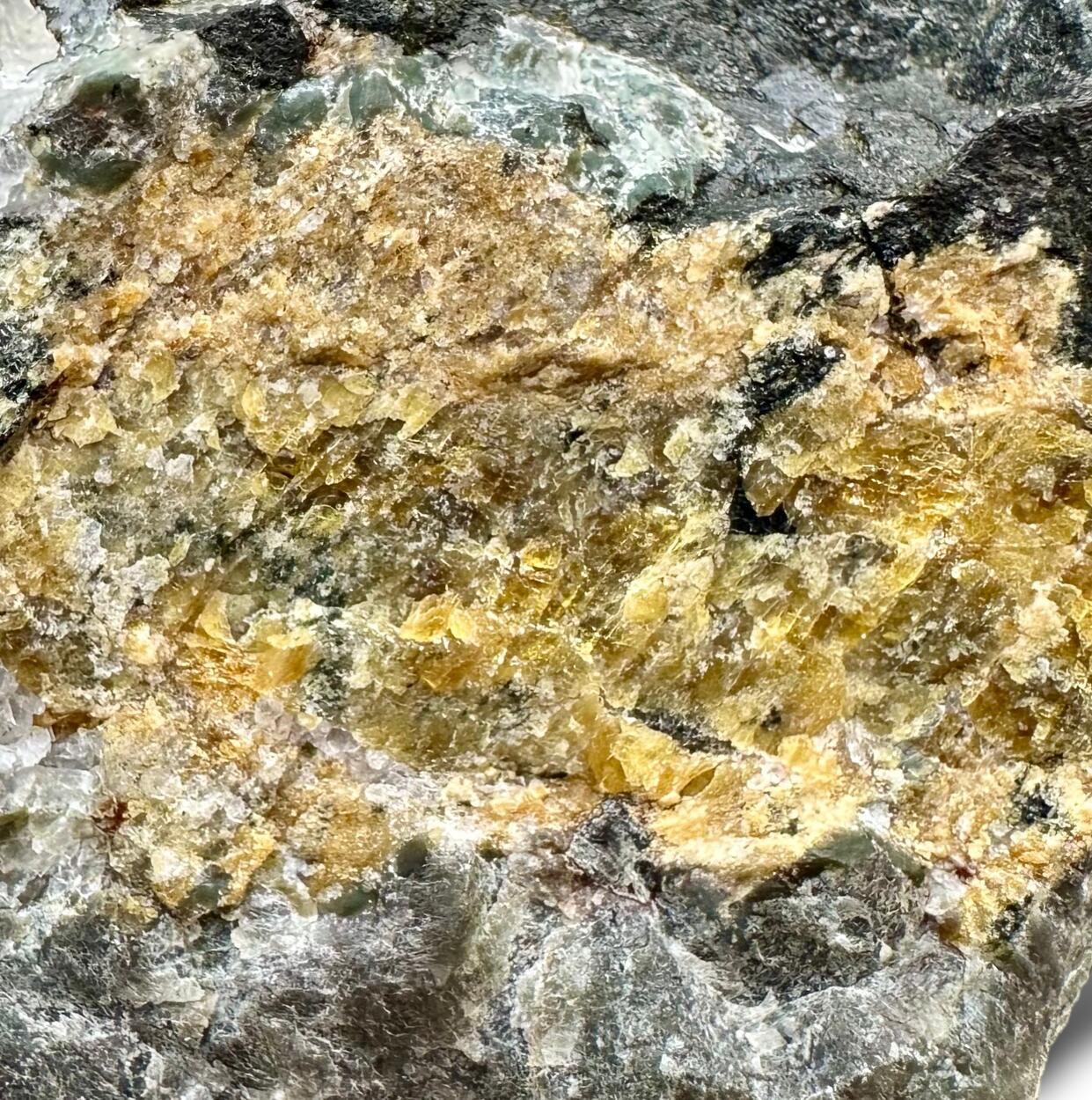 Wöhlerite