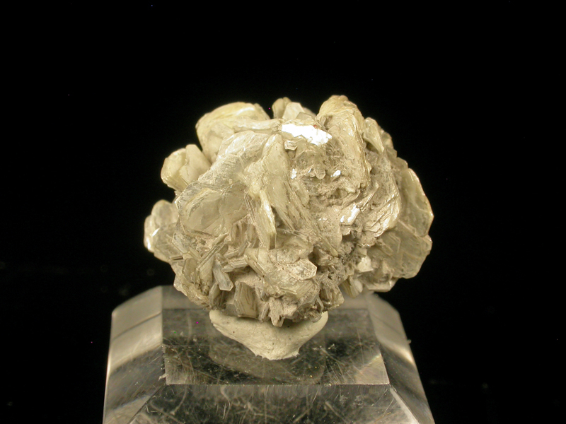 Tainiolite