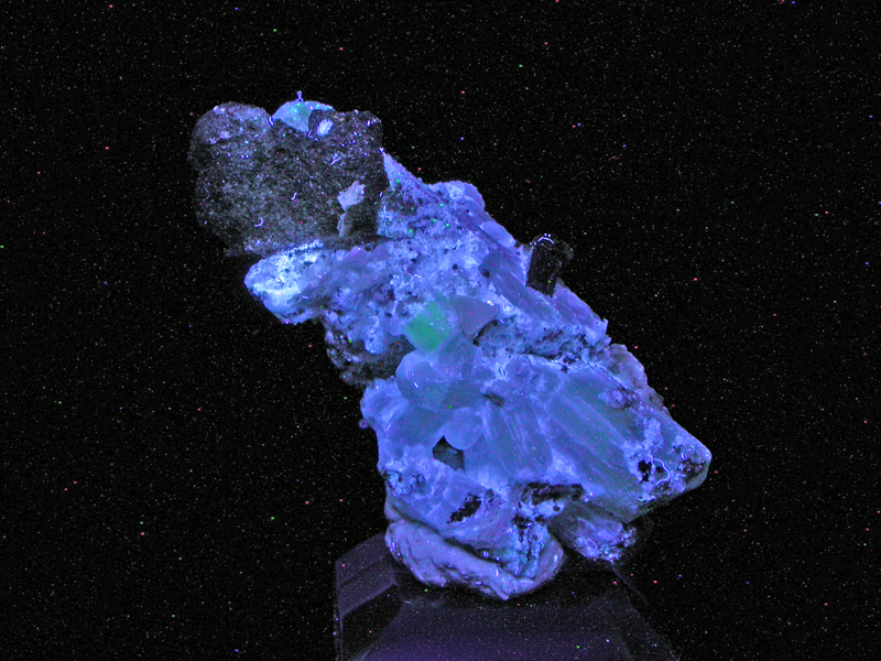 Donnayite-(Y) Natrolite & Sérandite