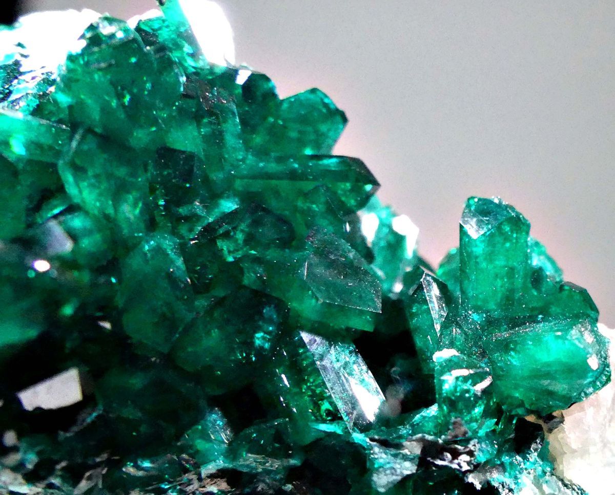 Dioptase With Plancheite