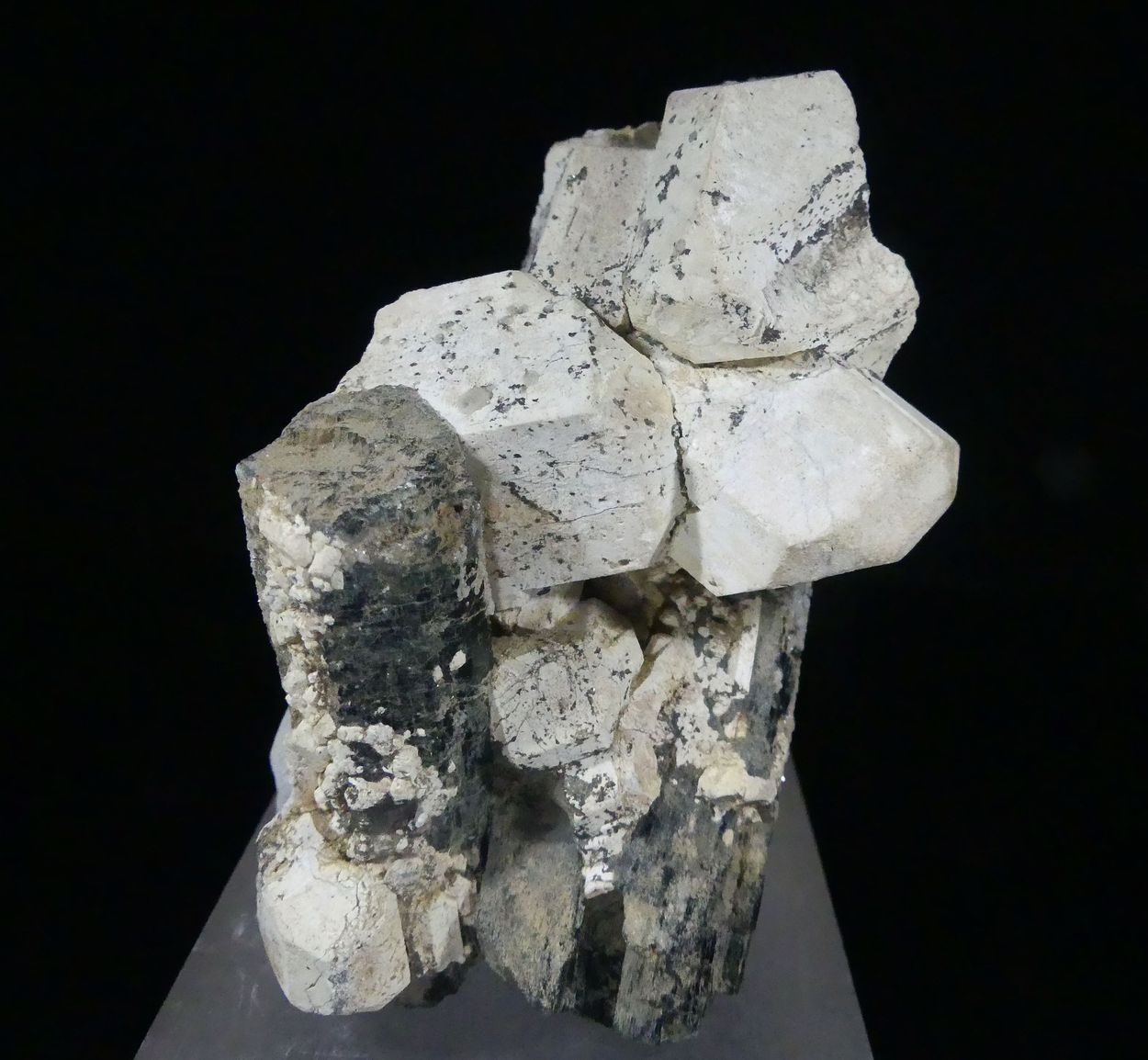 Hydroxylapatite & Hornblende