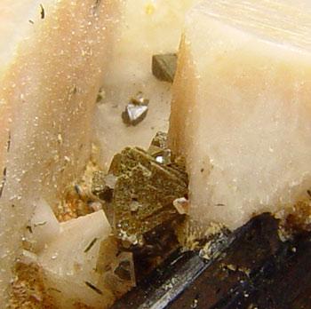 Pyrochlore On Feldspar