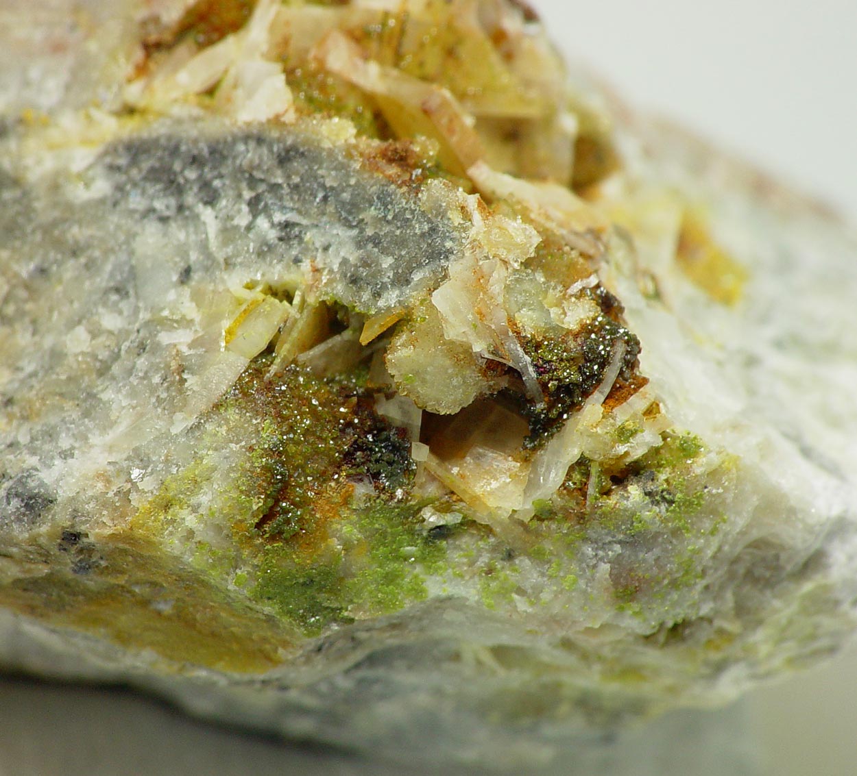 Mackayite