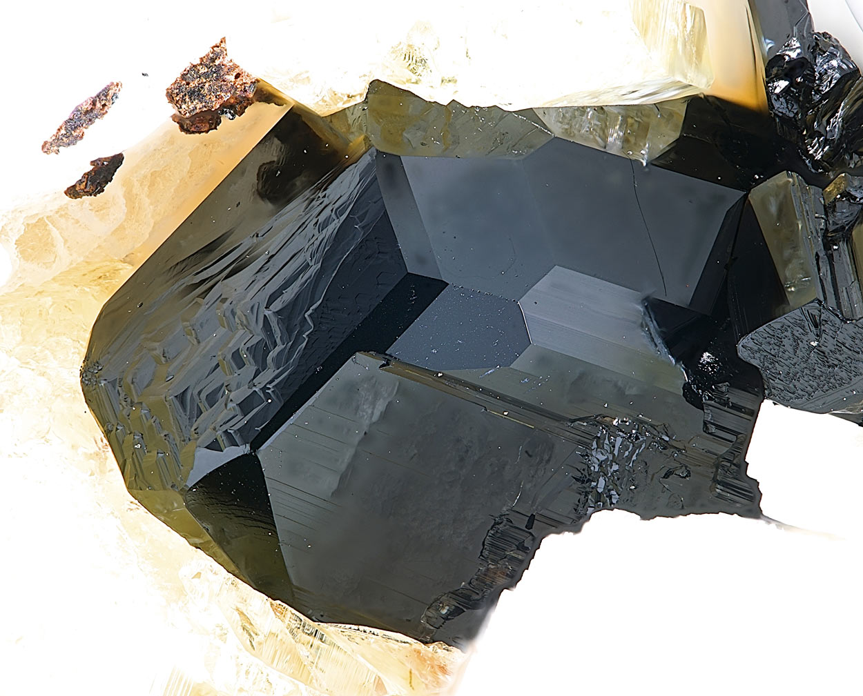 Tapiolite & Brazilianite
