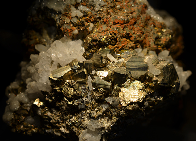 Quartz & Manganoan Calcite