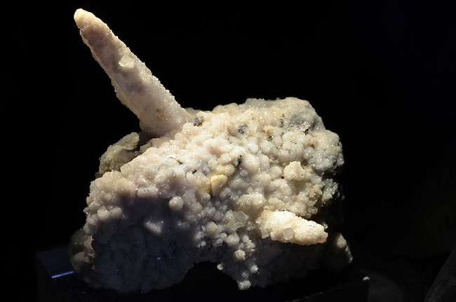 Quartz & Manganoan Calcite