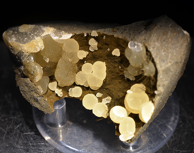 Vonsenite & Calcite