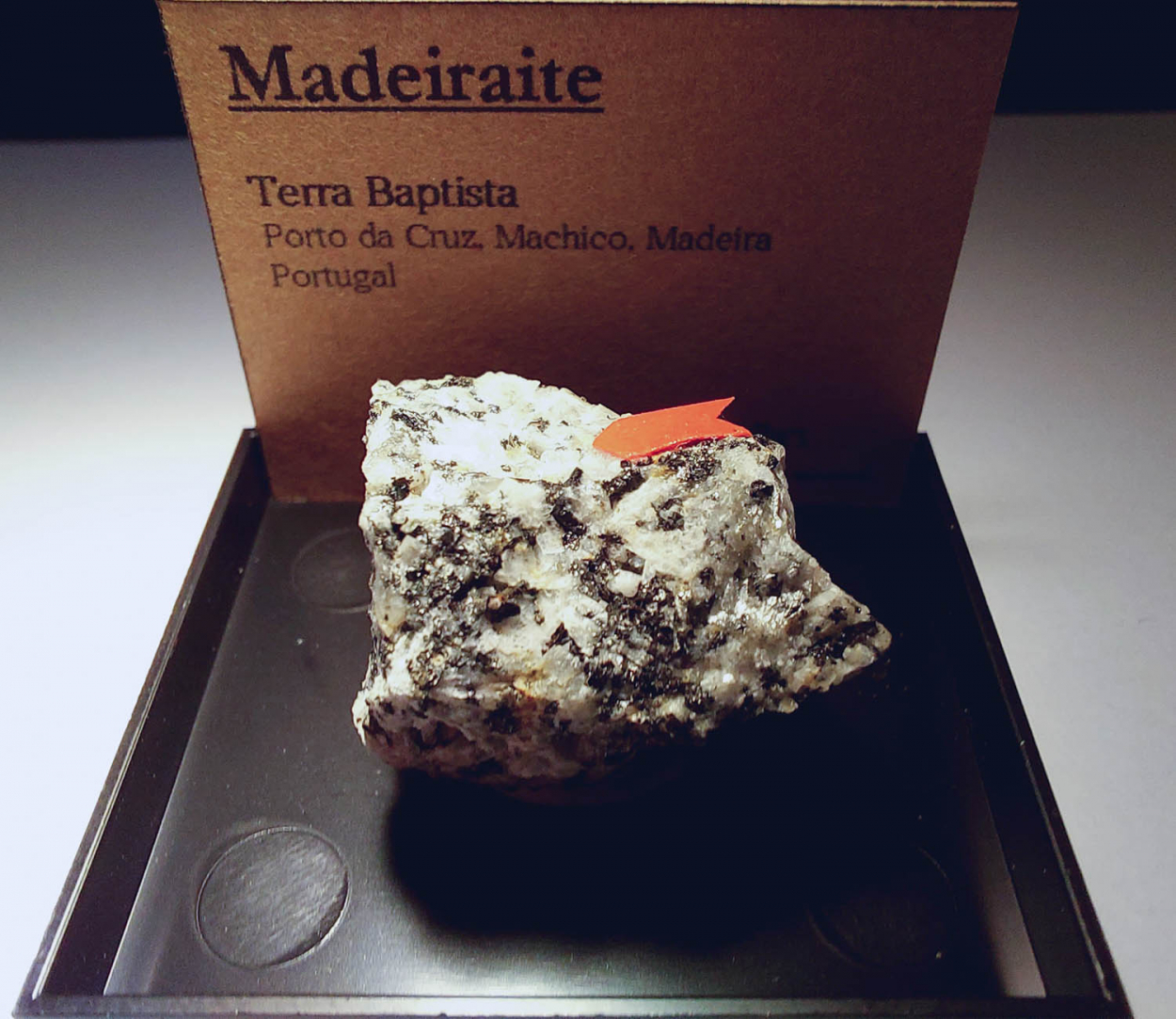 Madeiraite