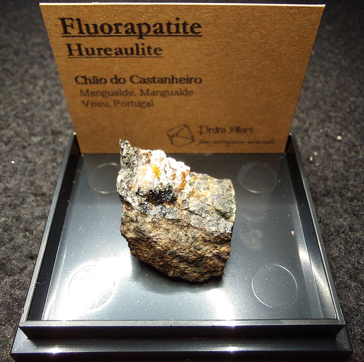 Hureaulite Fluorapatite Ferroberaunite Mitridatite & Jahnsite-(CaMnMn)