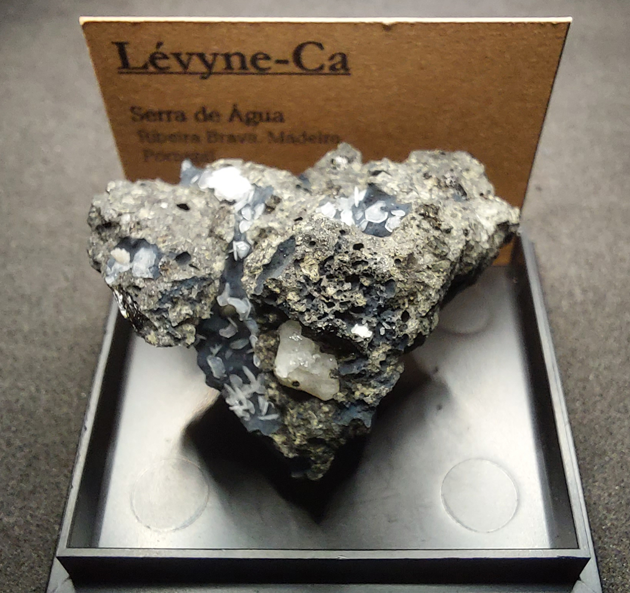 Lévyne-Ca