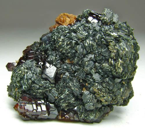 Hessonite & Clinochlore