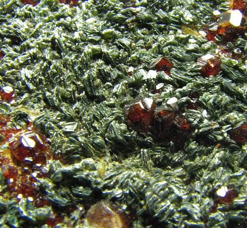 Hessonite & Clinochlore