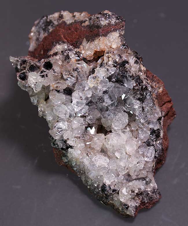 Quartz & Goethite On Hematite