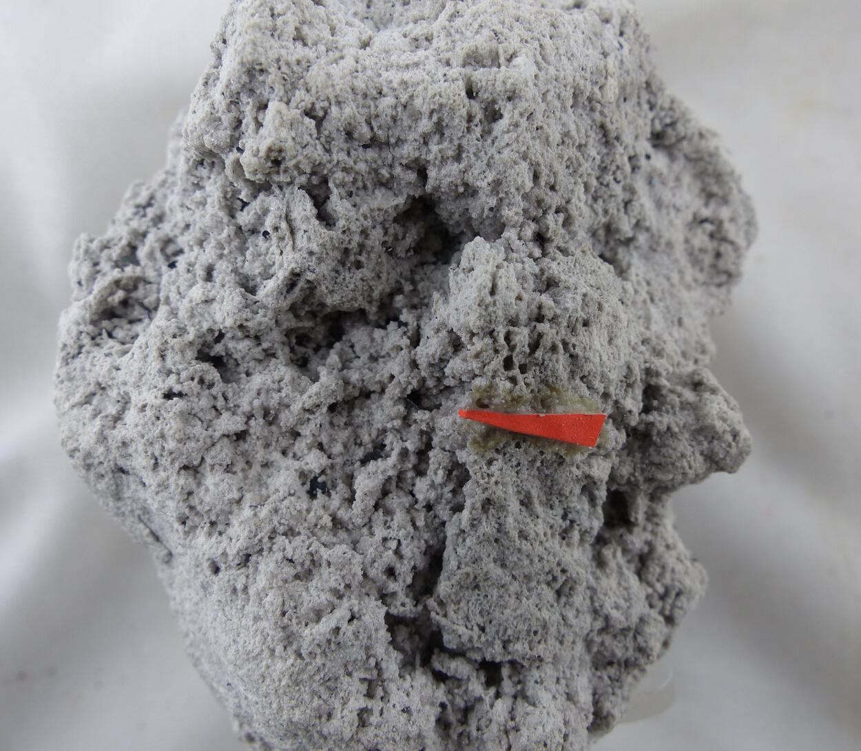 Holfertite