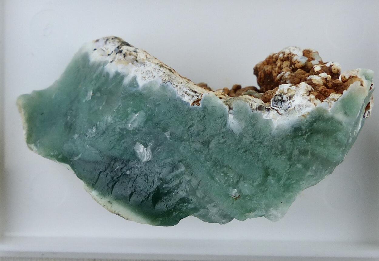 Chrome-Chalcedony