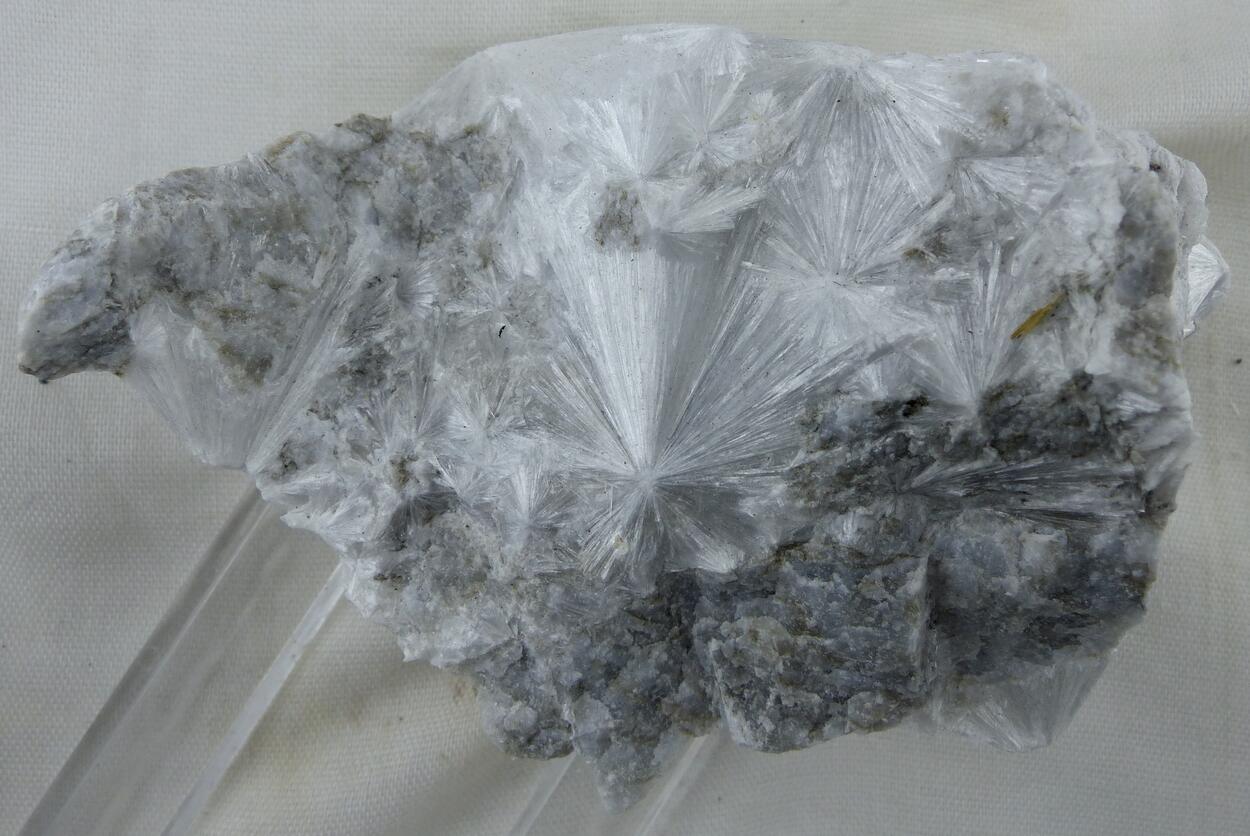 Hydroboracite