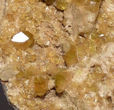 Clinozoisite