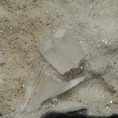 Mesolite & Chabazite