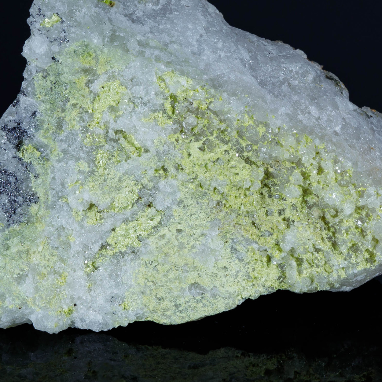 Molybdite