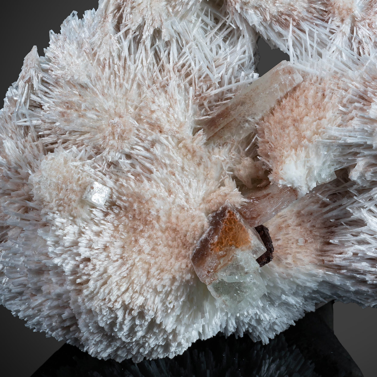 Apophyllite & Mesolite