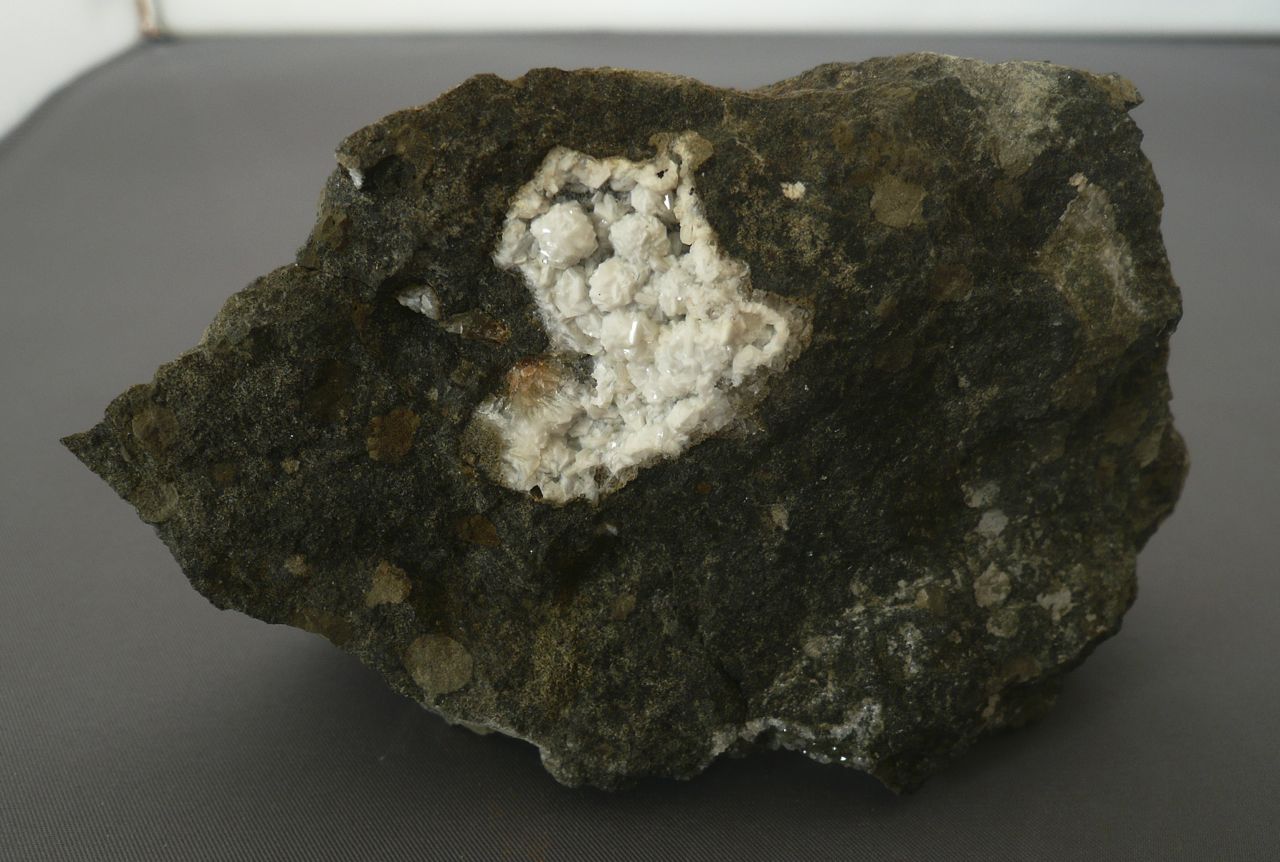 Gmelinite