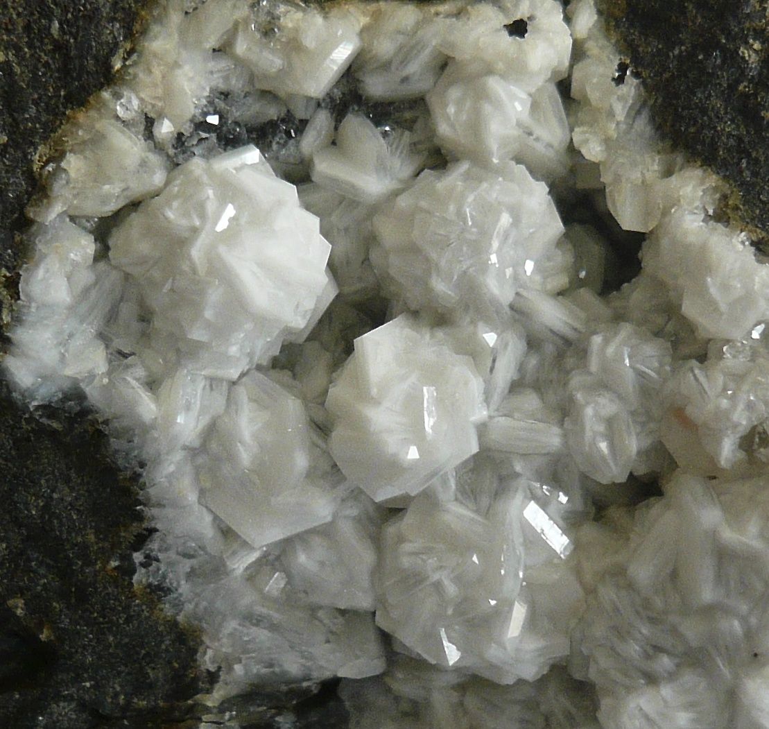 Gmelinite
