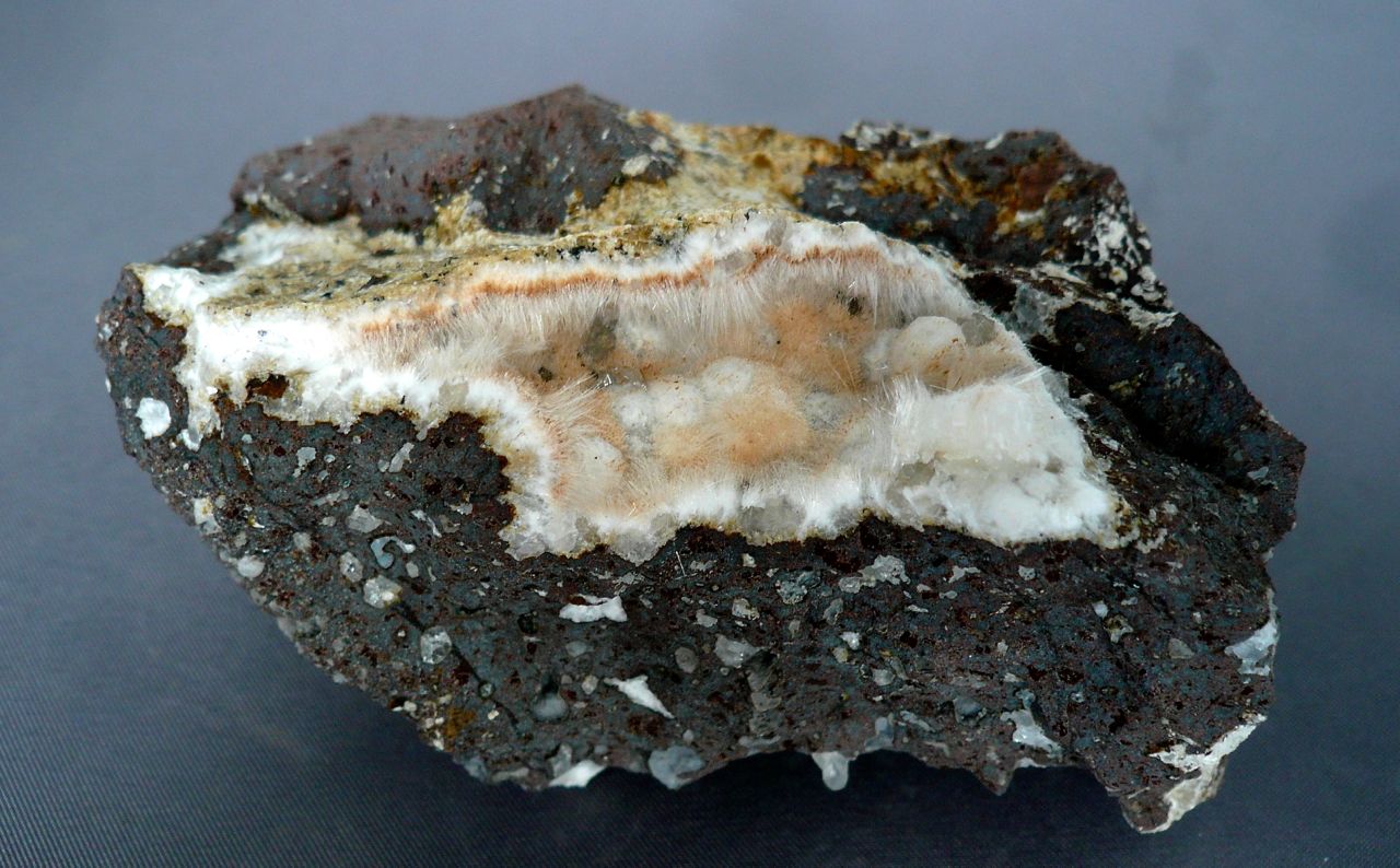 Mesolite Thomsonite & Analcime