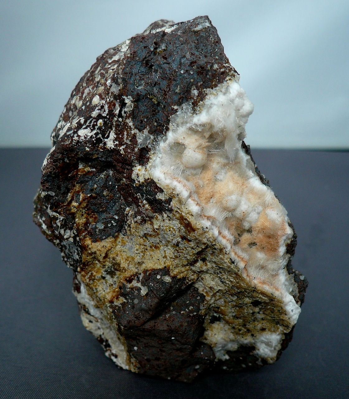 Mesolite Thomsonite & Analcime