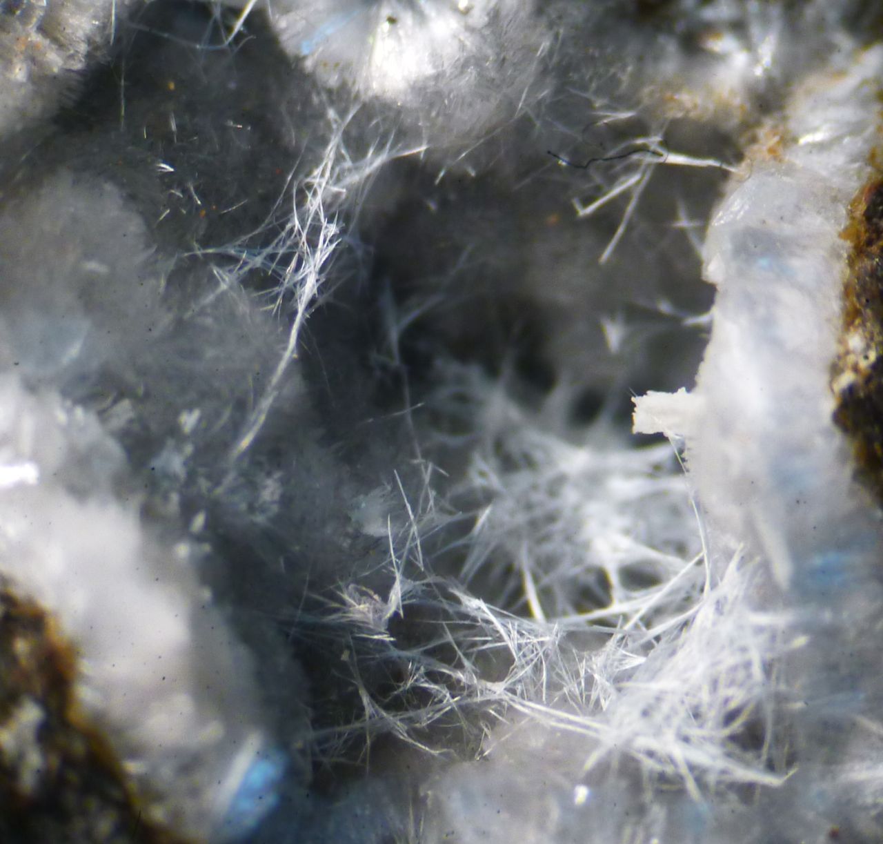 Lévyne Thomsonite Mesolite & Chabazite