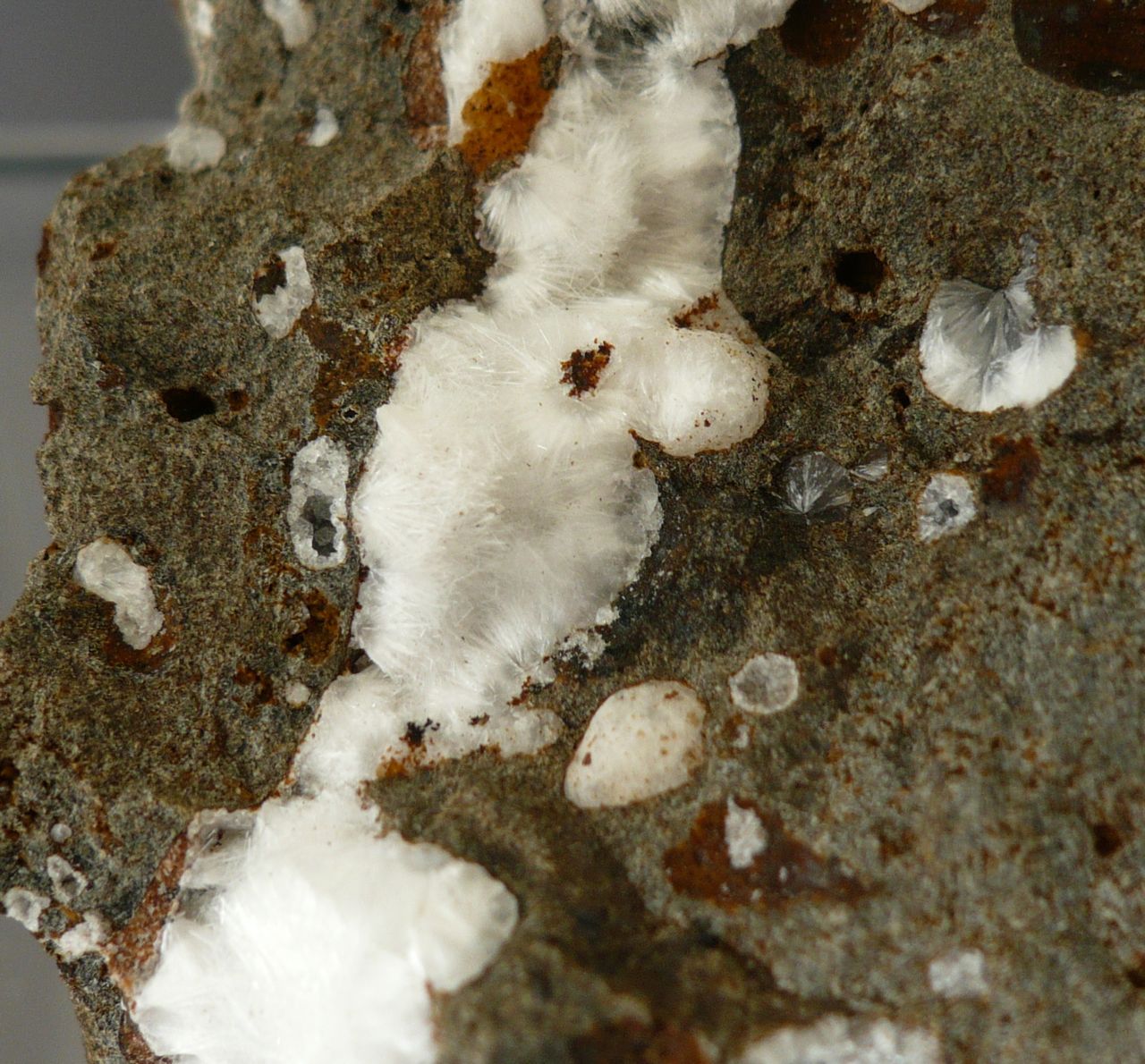 Mesolite