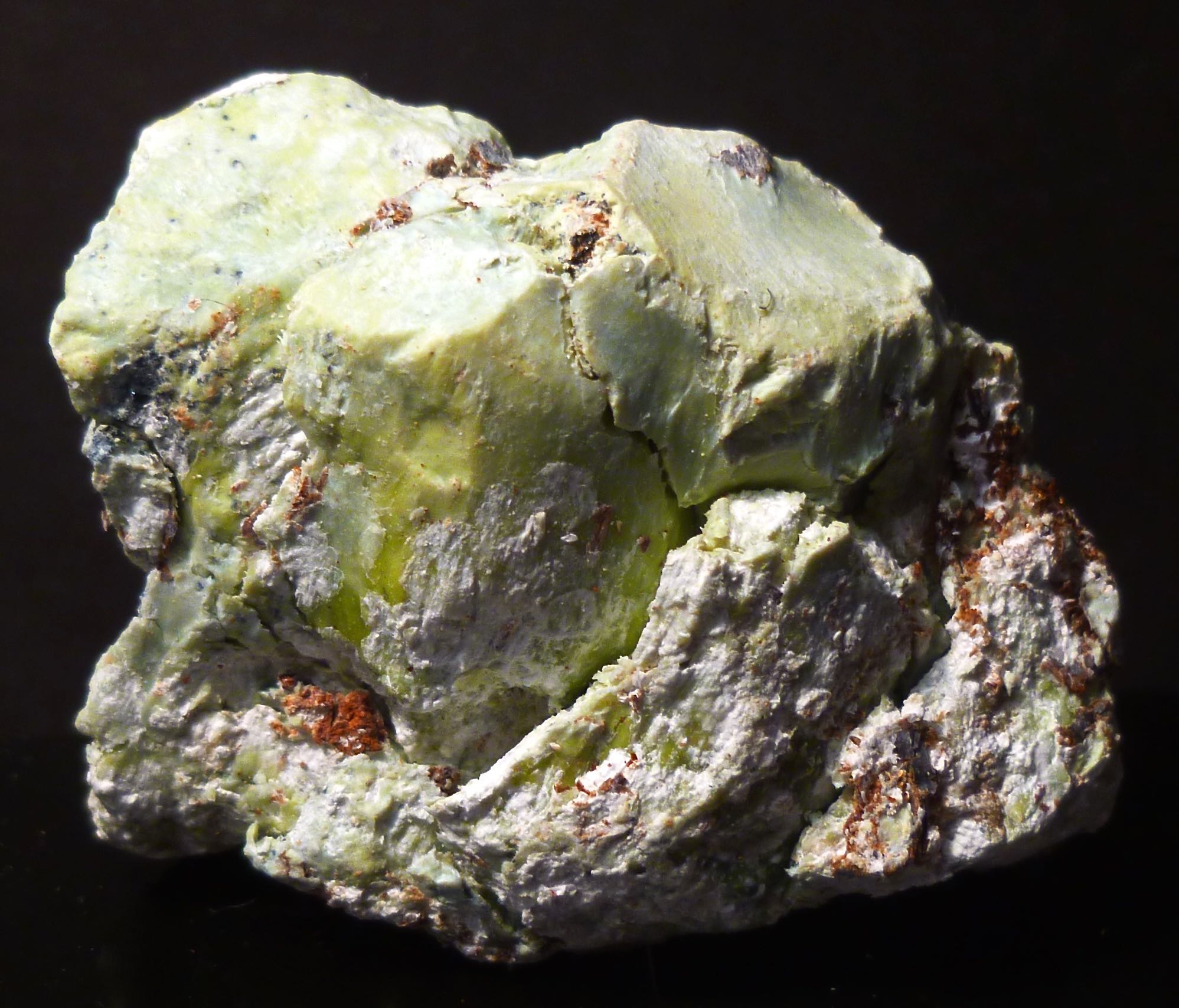 Pyroaurite & Serpentine