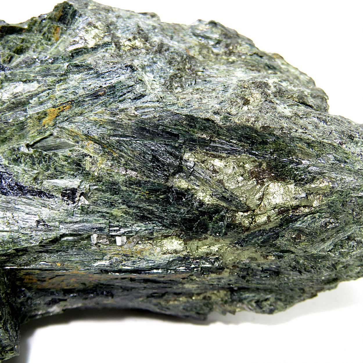 Hedenbergite Ilvaite & Chalcopyrite