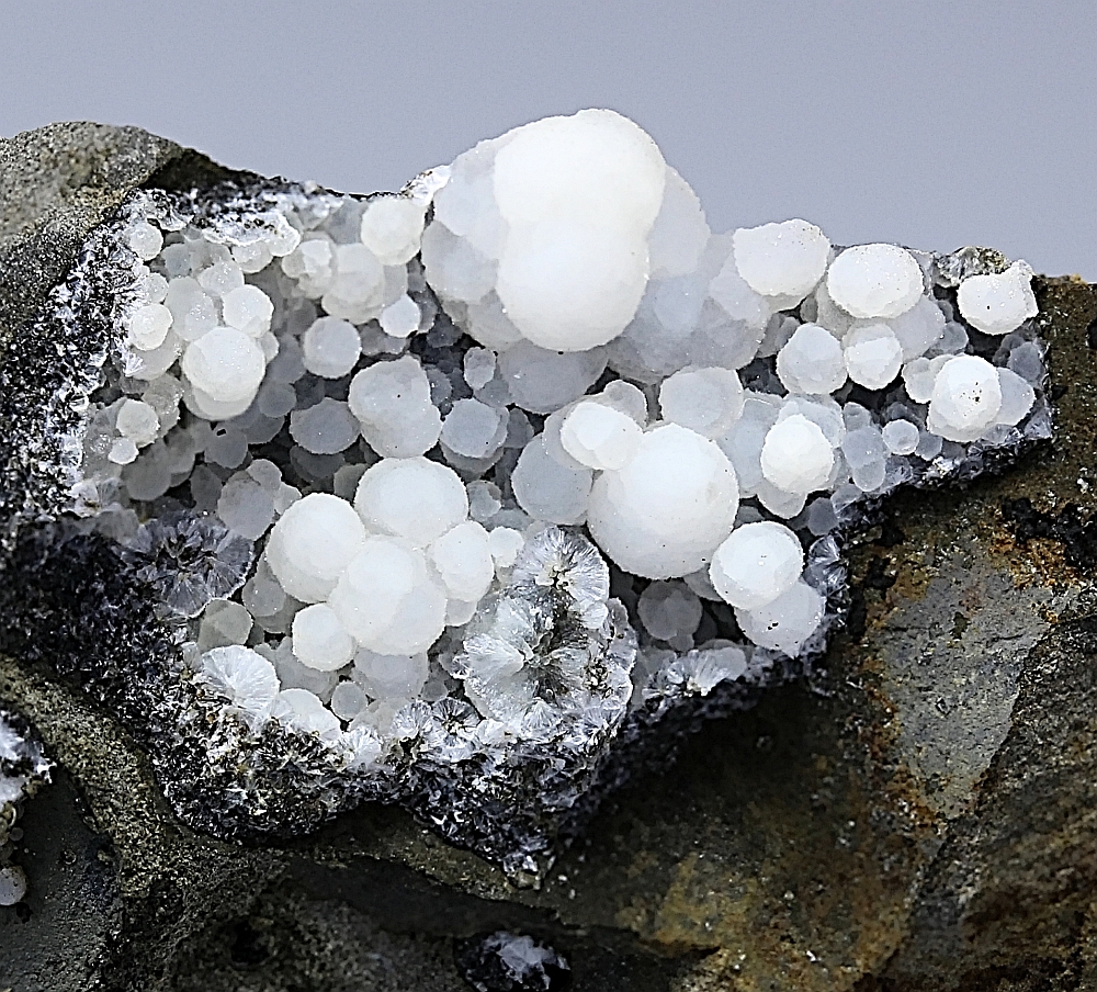 Cowlesite