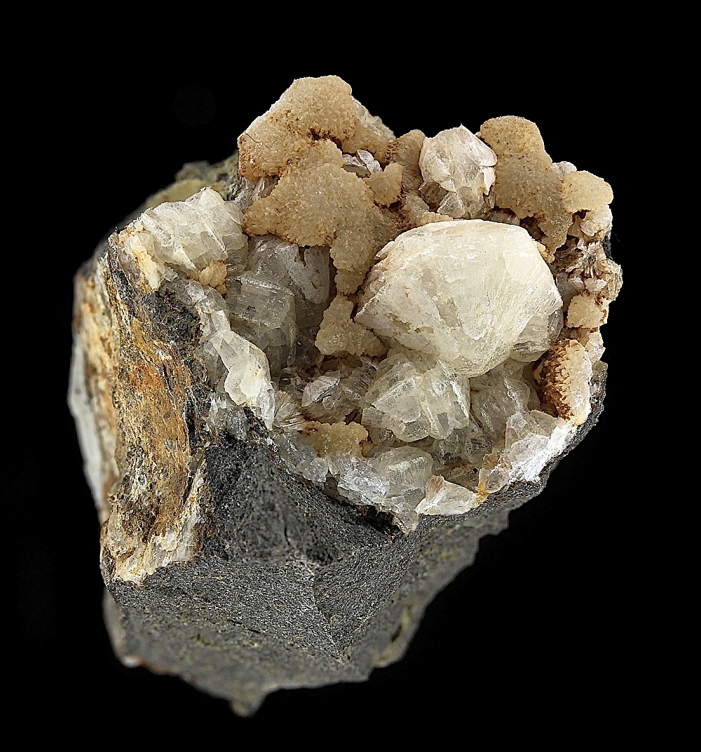 Gmelinite-K On Chabazite-Ca & Thomsonite-Ca
