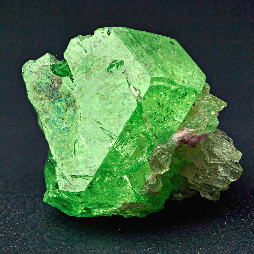 Grossular Var Tsavorite