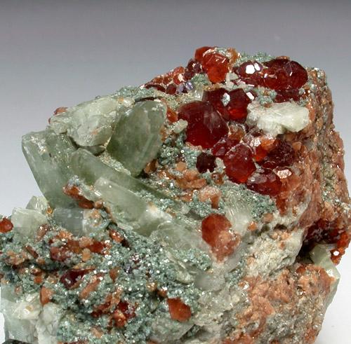 Diopside & Hessonite