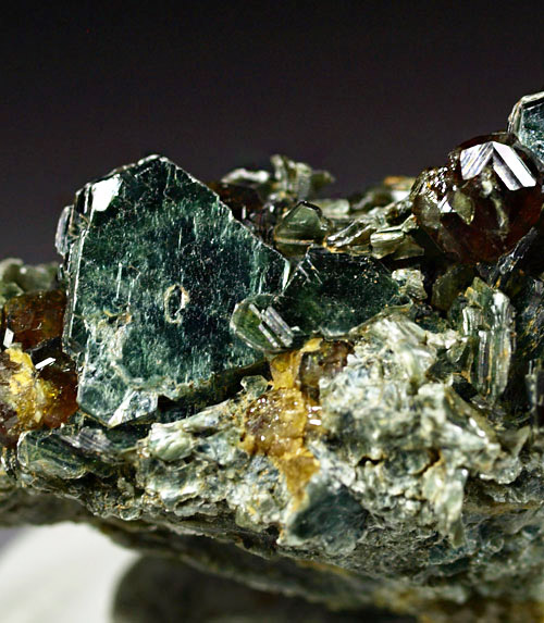 Topazolite