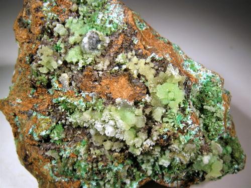 Gaspéite With Annabergite