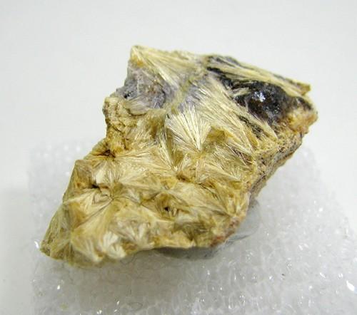 Carpholite & Fluorite