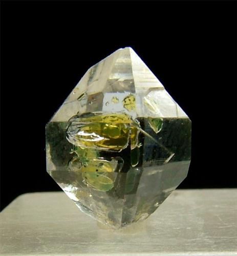 Quartz With Hydrocarbon Inclusions