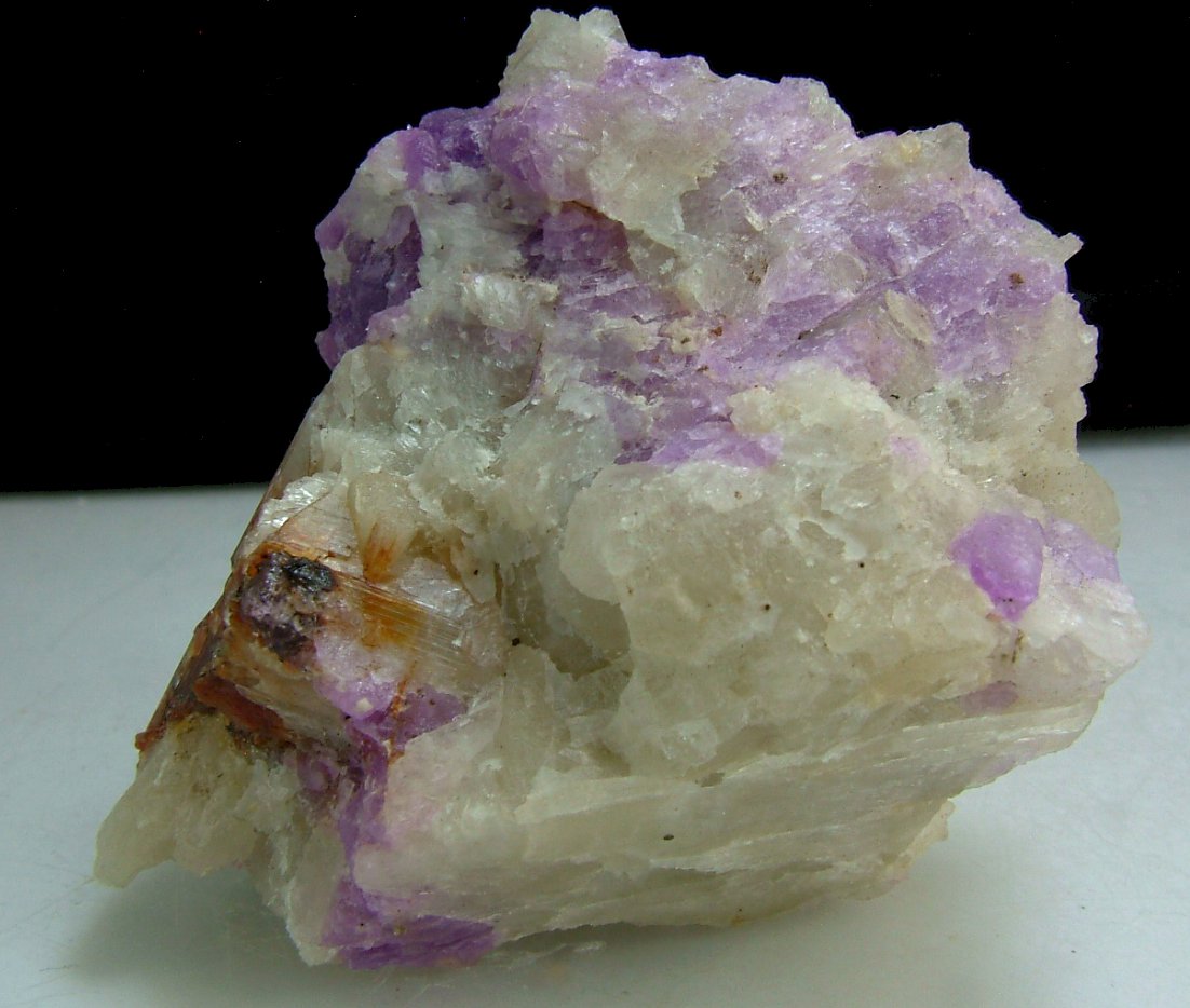 Sodalite Var Hackmanite With Winchite