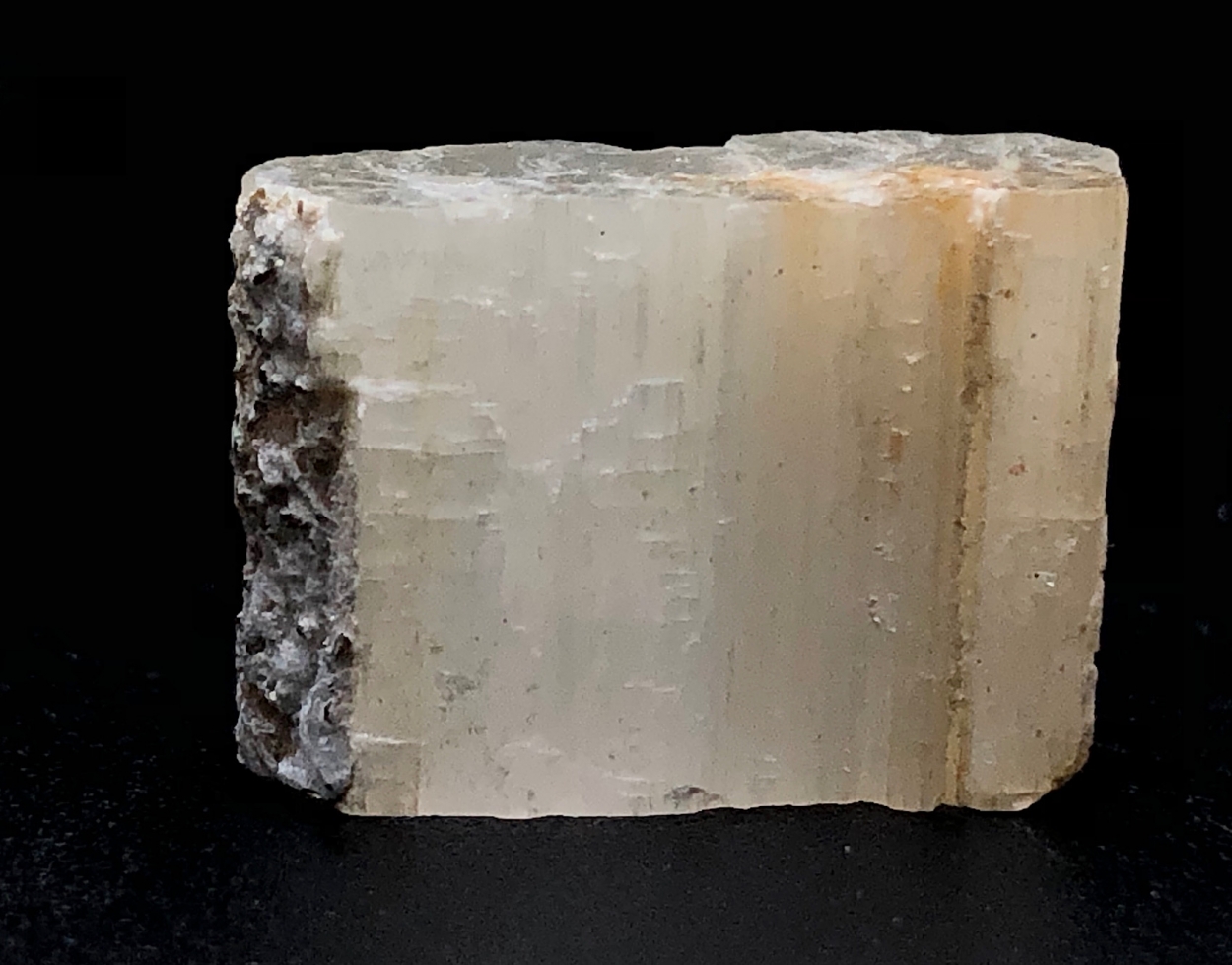 Beryllonite