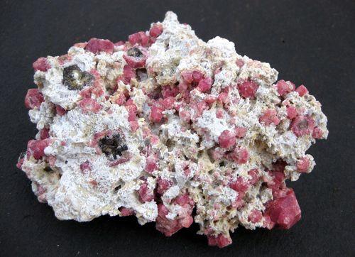 Manganoan Grossular