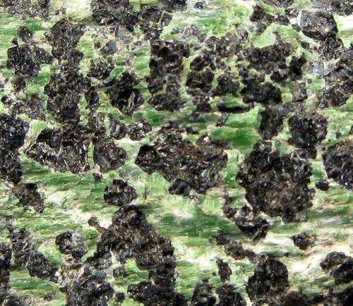 Chromite & Chrome-Tremolite