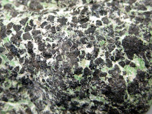 Chromite & Chrome-Tremolite