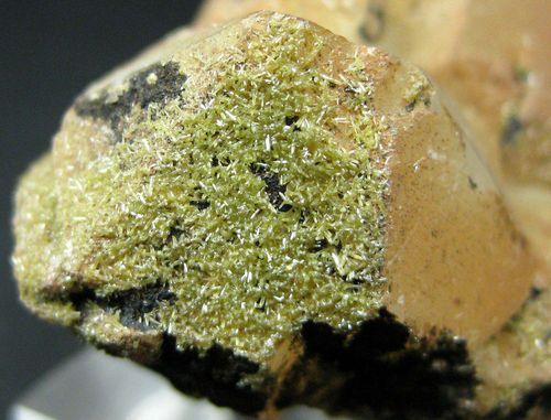 Pyromorphite On Quartz