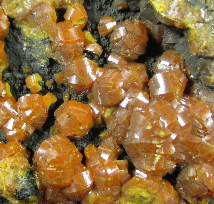 Campylite & Psilomelane