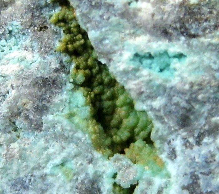 Planerite With Vantasselite
