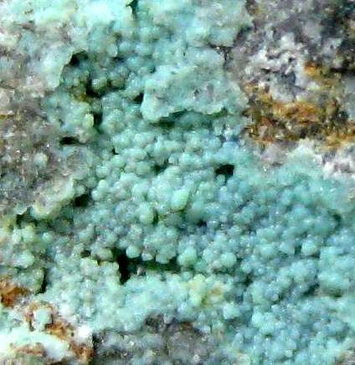 Planerite With Vantasselite