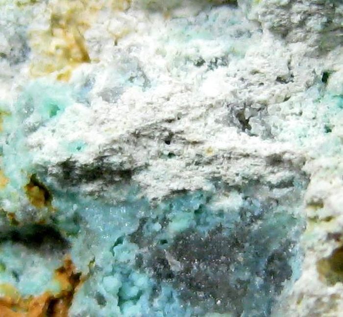 Planerite With Vantasselite